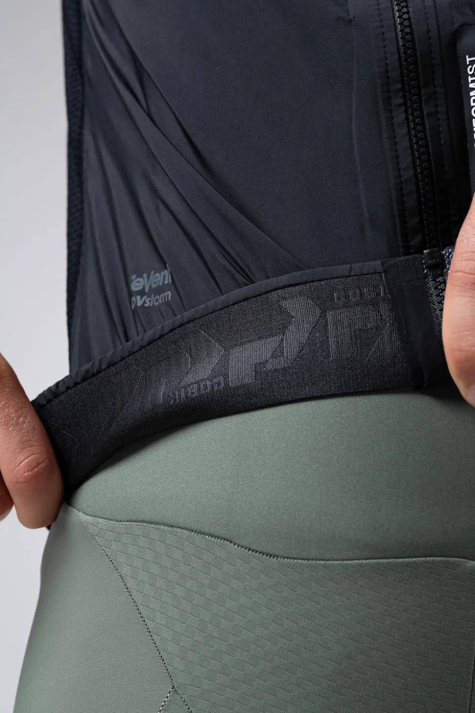 Ebike | Gravel>GOBIK CHAQUETA IMPERMEABLE EXO 2.0 UNISEX ROYAL BLACK
